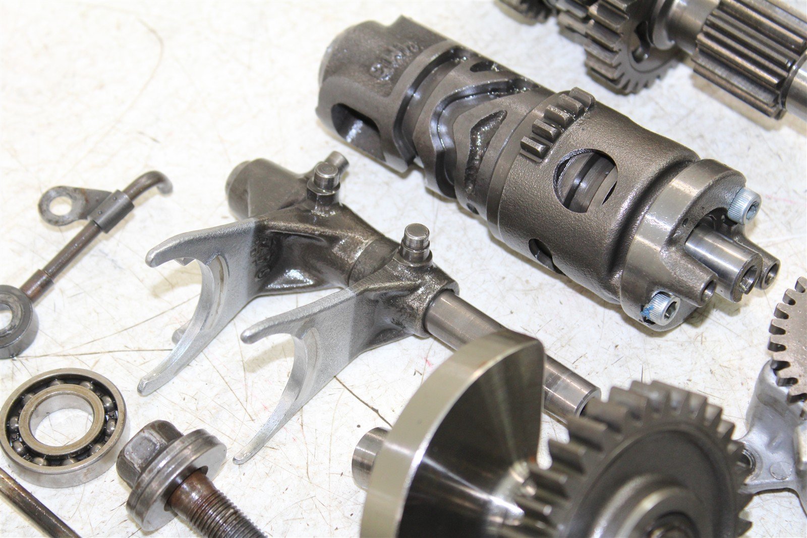 2004 Honda TRX 300EX Transmission Gears Shift Shaft Forks Drum 11114