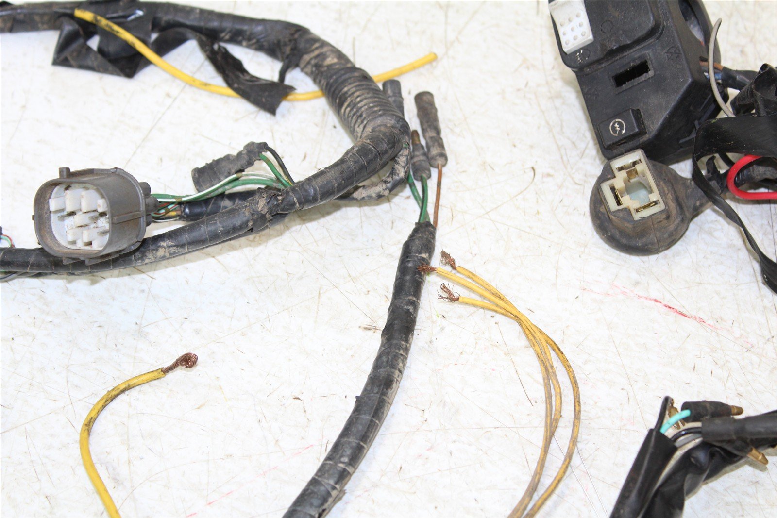 2004 Honda TRX 300EX Wire Wiring Harness Loom FOR PARTS 11114