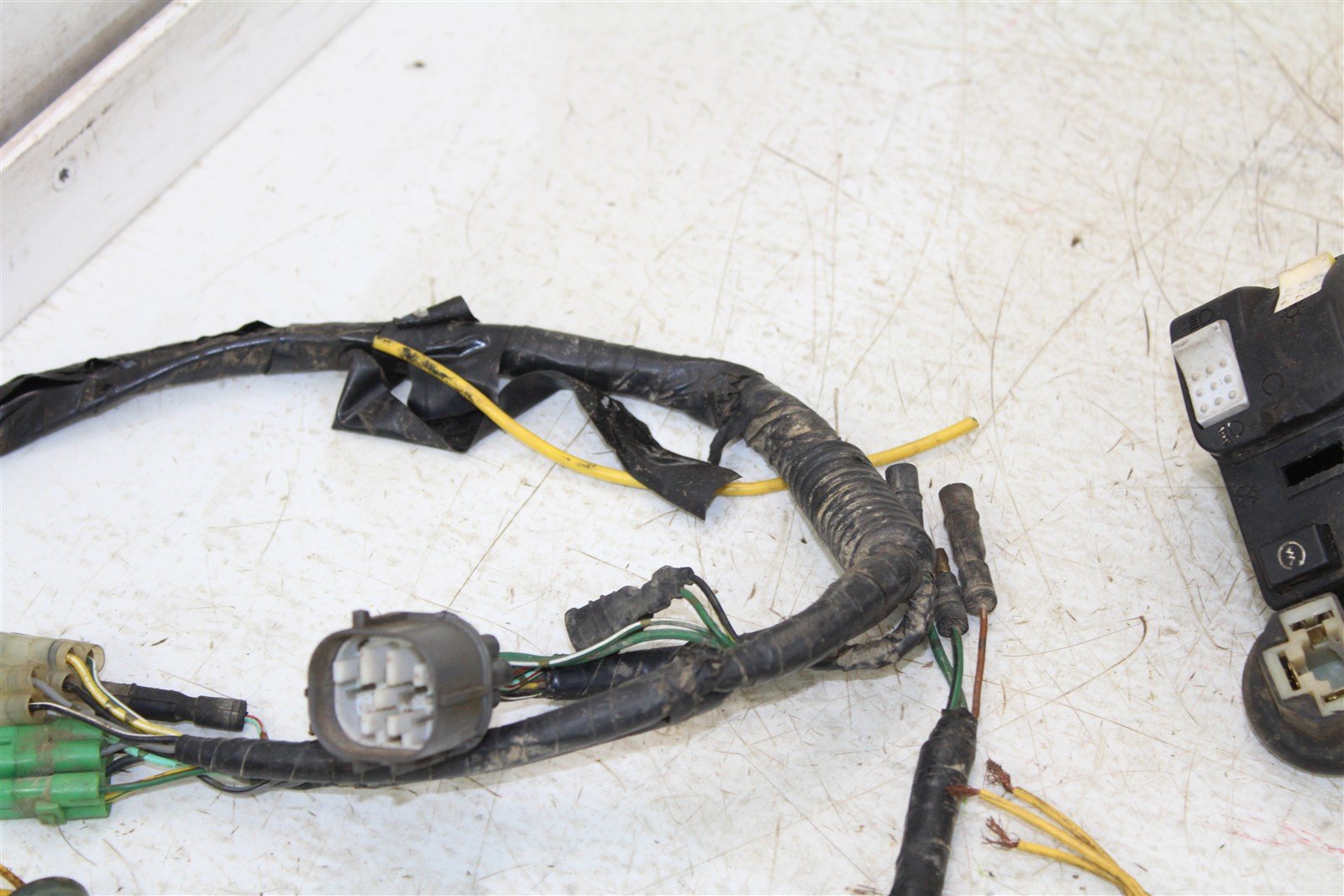 2004 Honda TRX 300EX Wire Wiring Harness Loom FOR PARTS 11114