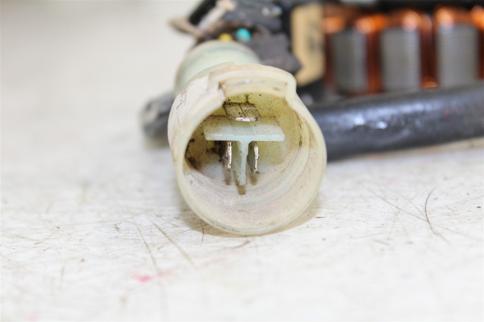 2004 Honda TRX 300EX Stator Magneto Generator Coil 11114