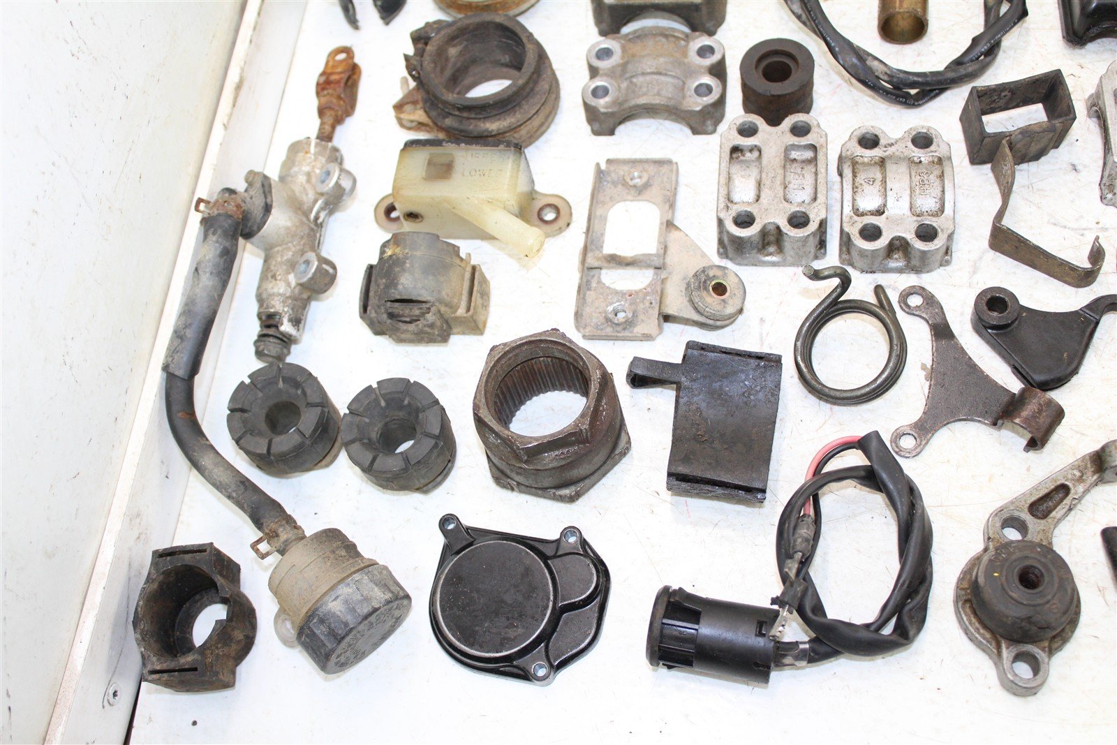 2004 Honda TRX 300EX Chassis Bolt Kit Hardware Wire Mount Bracket Sprocket 11114