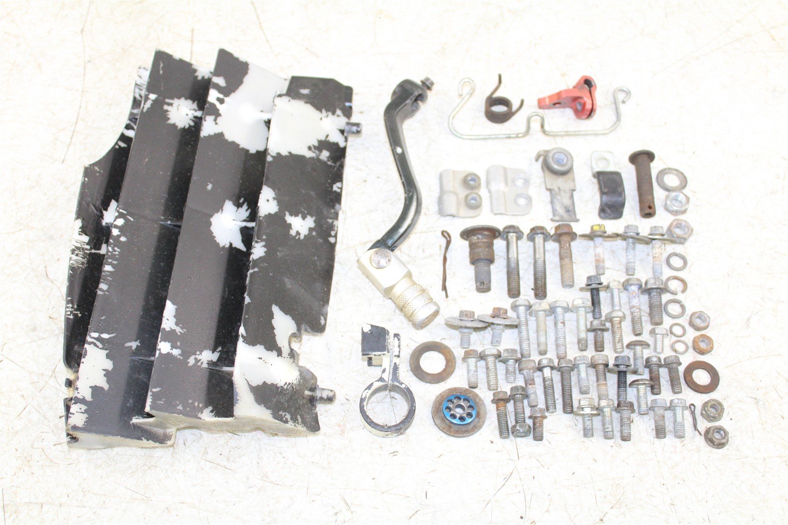 2009 Suzuki RMZ 450 Chassis Bolt Kit Hardware Louver Bracket Mount 46039