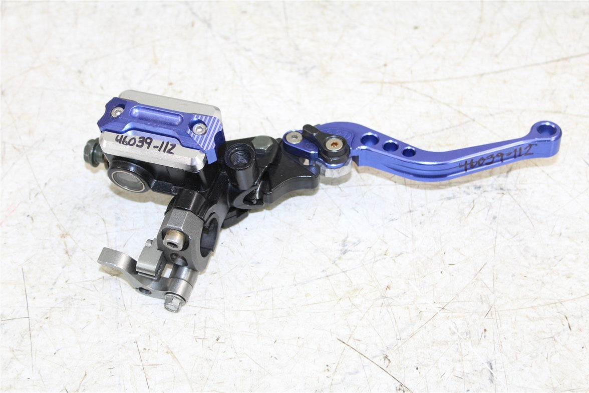 Universal Front Brake Master Cylinder Reservoir Suzuki Yamaha Honda 46039