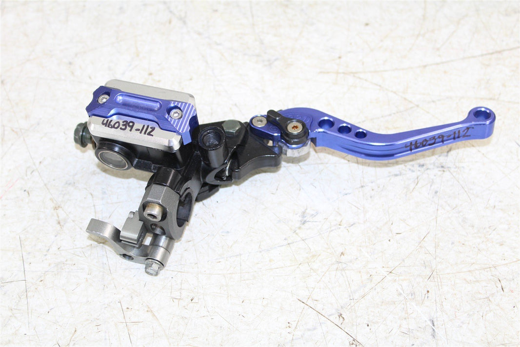 Universal Front Brake Master Cylinder Reservoir Suzuki Yamaha Honda 46039