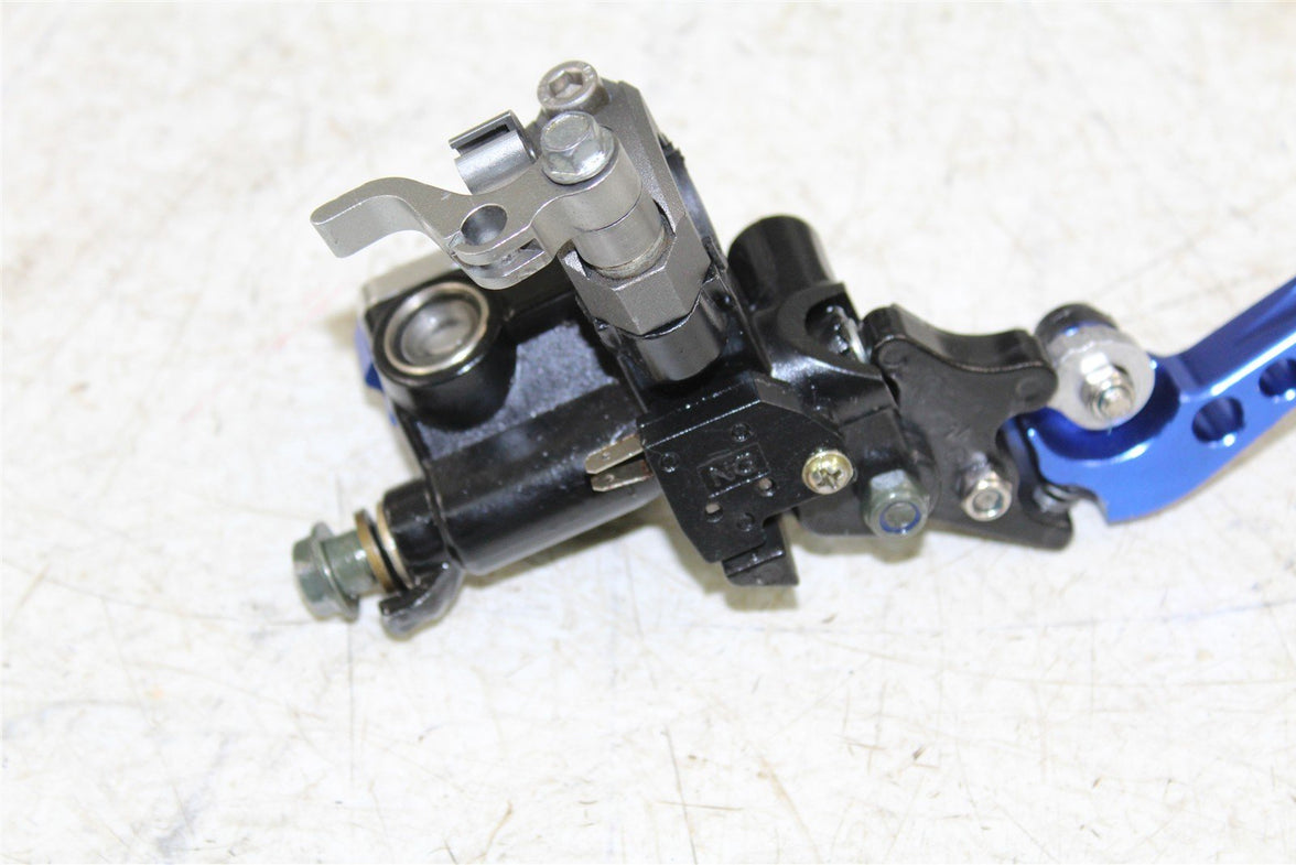 Universal Front Brake Master Cylinder Reservoir Suzuki Yamaha Honda 46039