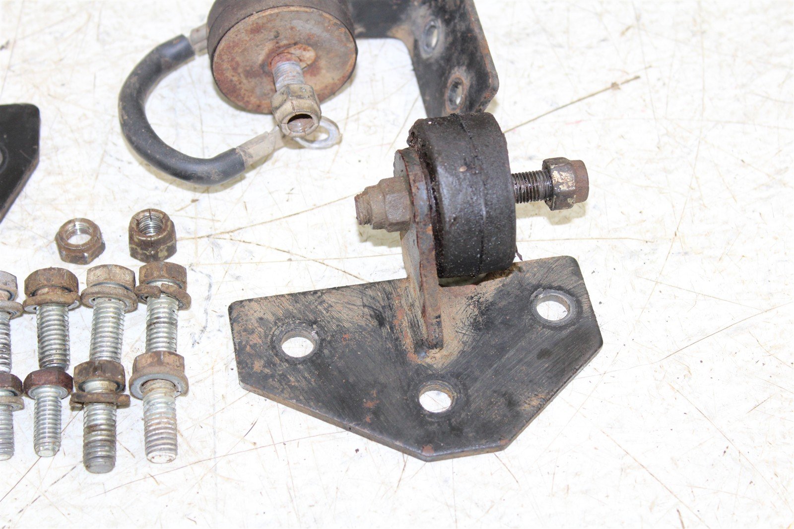 1994 Polaris Sport 400L Engine Isolator Mounts Motor Brackets 34158