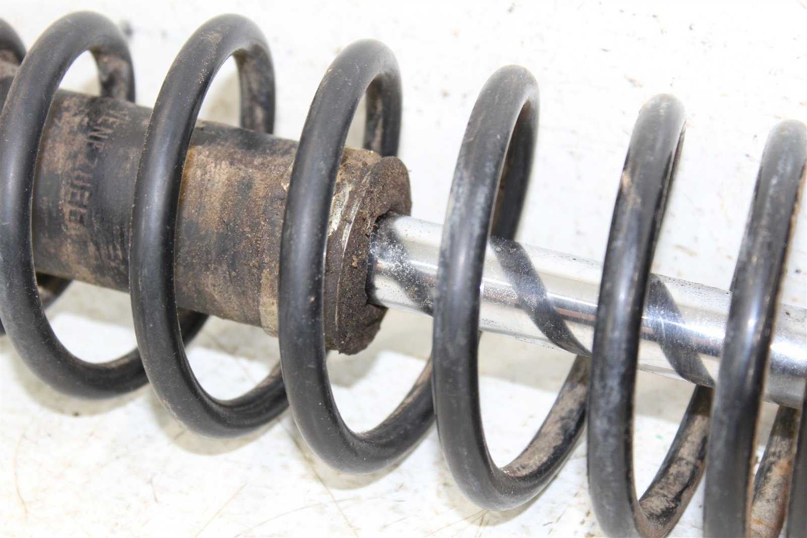 1999 Polaris Magnum 500 4x4 Left Front Shock Spring Absorber 34157