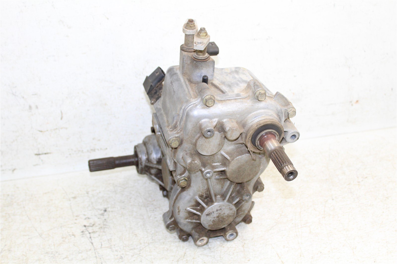 1999 Polaris Magnum 500 4x4 Transmission Gear Box Case 34157