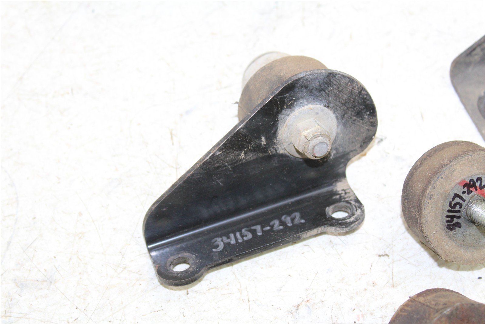 1999 Polaris Magnum 500 4x4 Engine Isolator Mounts Motor Brackets 34157