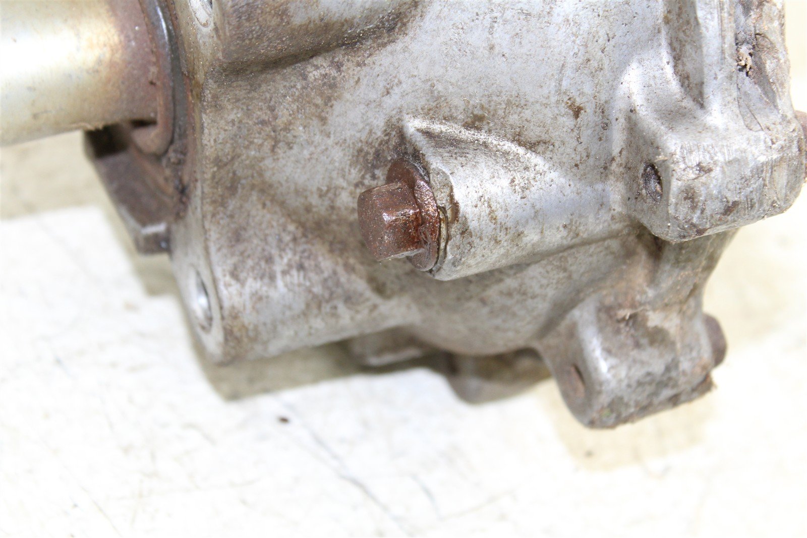 1999 Polaris Magnum 500 4x4 Rear Differential w/ Drive Axle 34157