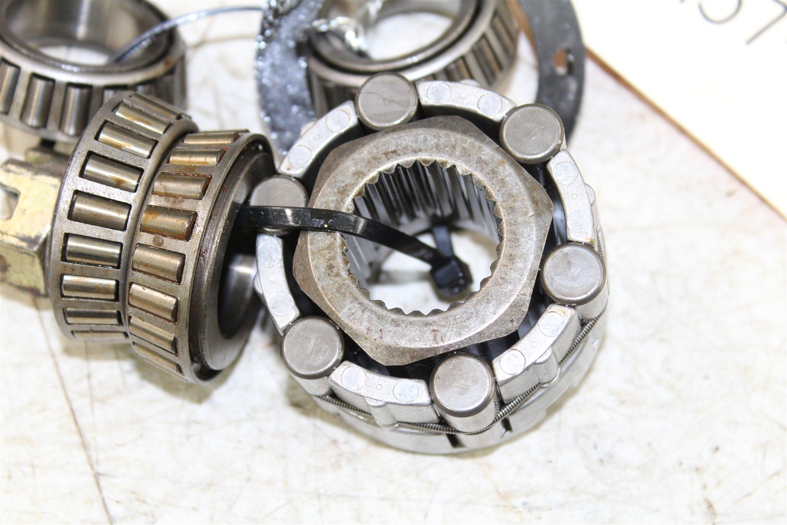 1999 Polaris Magnum 500 4x4 Front Right Axle Hilliard Clutch Bearing 34157