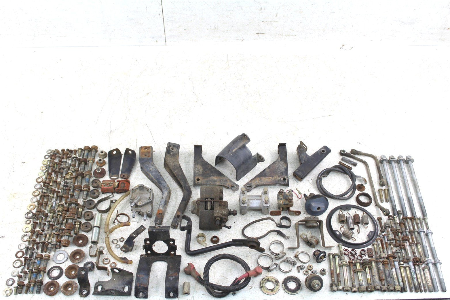 1999 Polaris Magnum 500 4x4 Chassis Bolt Kit Hardware Mount Bracket Wire 34157