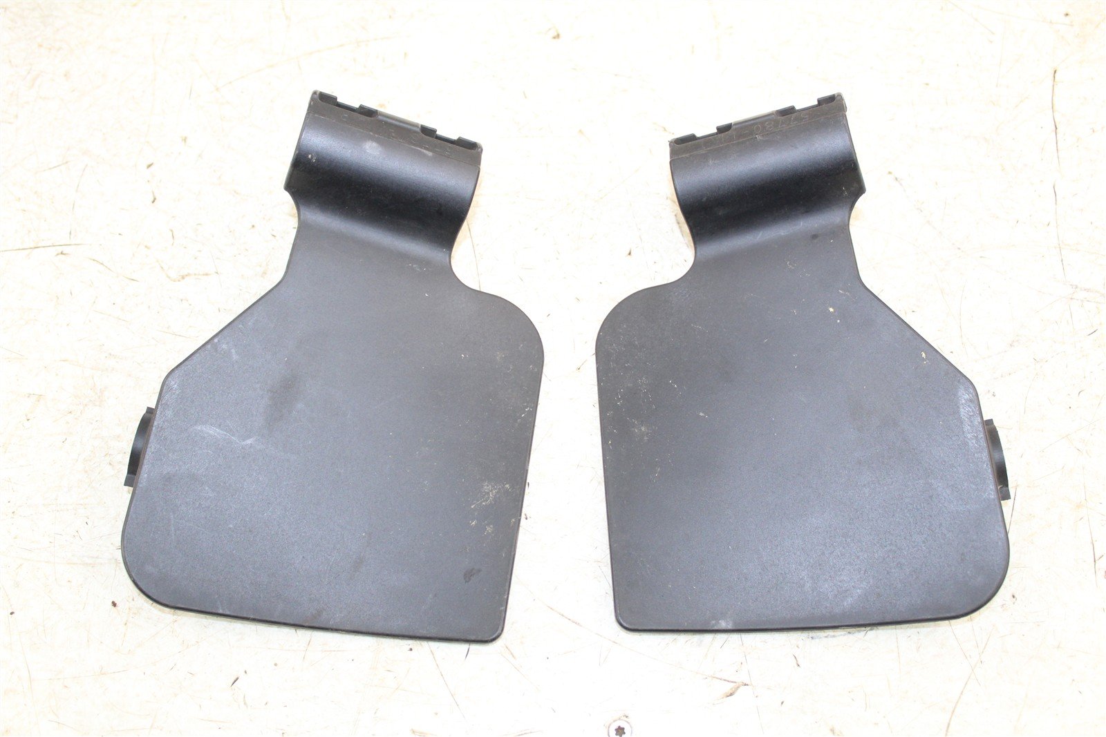 2013 Harley Davidson Road Glide Lower Fairing Guards Wind Deflectors 637G