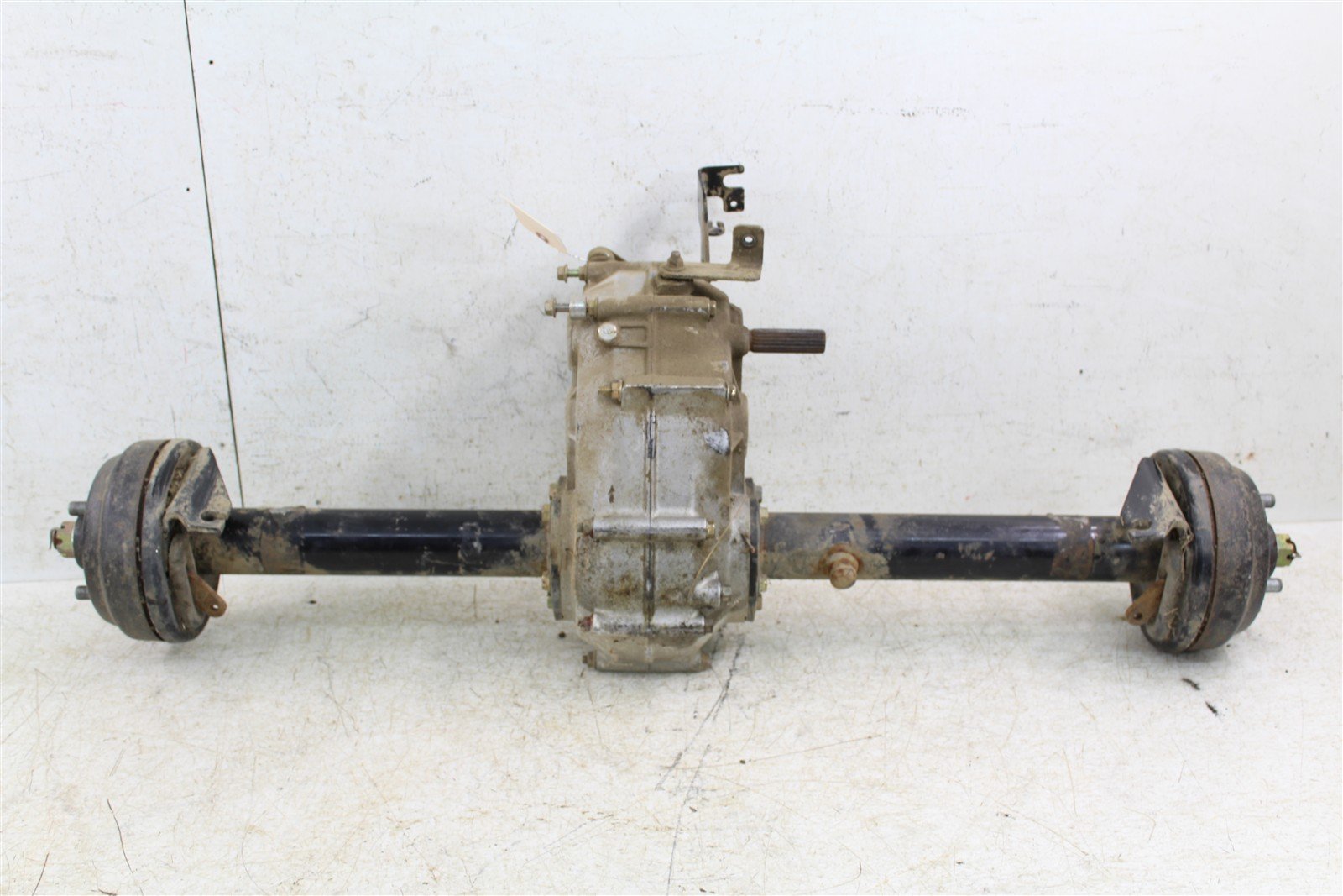 2003 EZGO TXT GAS Golf Cart Transmission Gear Box w/ Rear Axle Brake Drums 10250