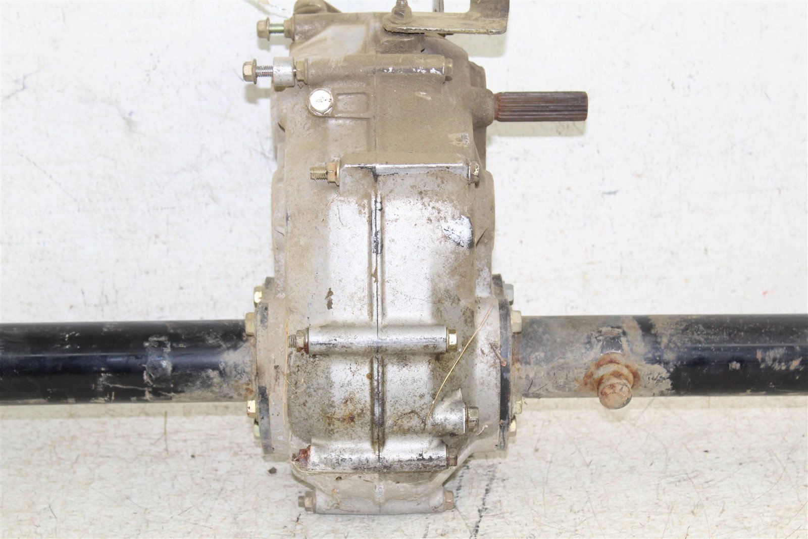2003 EZGO TXT GAS Golf Cart Transmission Gear Box w/ Rear Axle Brake Drums 10250