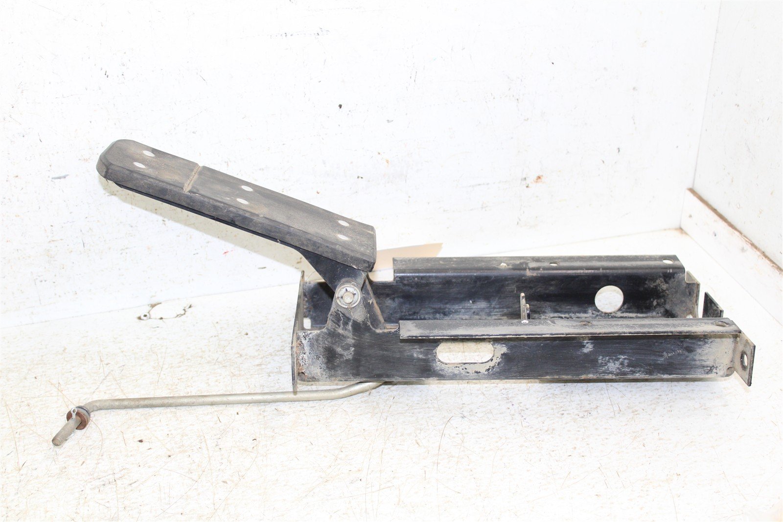 2003 EZGO TXT GAS Golf Cart Throttle Accelerator Pedal w/ Bracket 10250