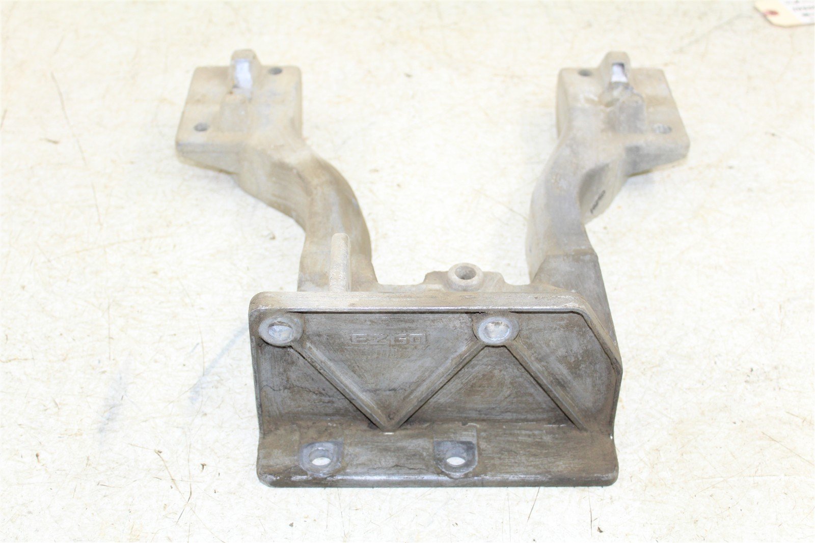 2003 EZGO TXT GAS Golf Cart Engine Mounts Motor Brackets Skid Plate Guard 10250