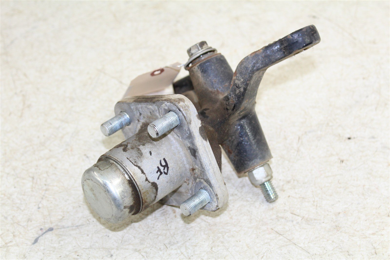 2003 EZGO TXT GAS Golf Cart Front Right Hub w/ Spindle Knuckle 10250
