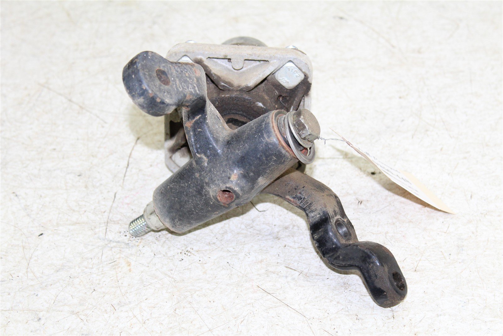 2003 EZGO TXT GAS Golf Cart Front Right Hub w/ Spindle Knuckle 10250