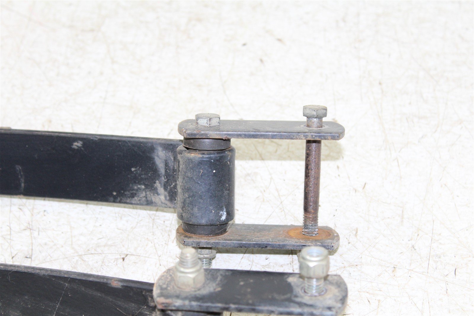 2003 EZGO TXT GAS Golf Cart Rear Leaf Springs Suspension Shackle Plates 10250