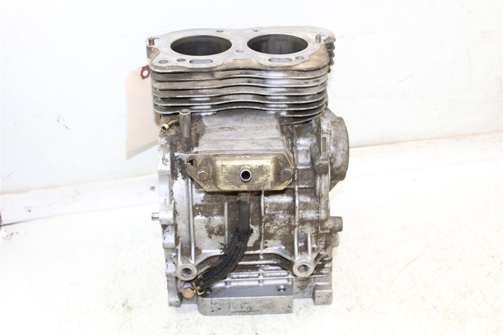 2003 EZGO TXT GAS Golf Cart 295cc Engine Block Case Cylinders 10250