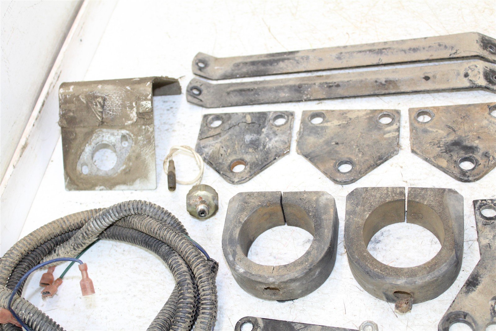 2003 EZGO TXT GAS Golf Cart Chassis Bolt Kit Hardware Bracket Wire Mount 10250