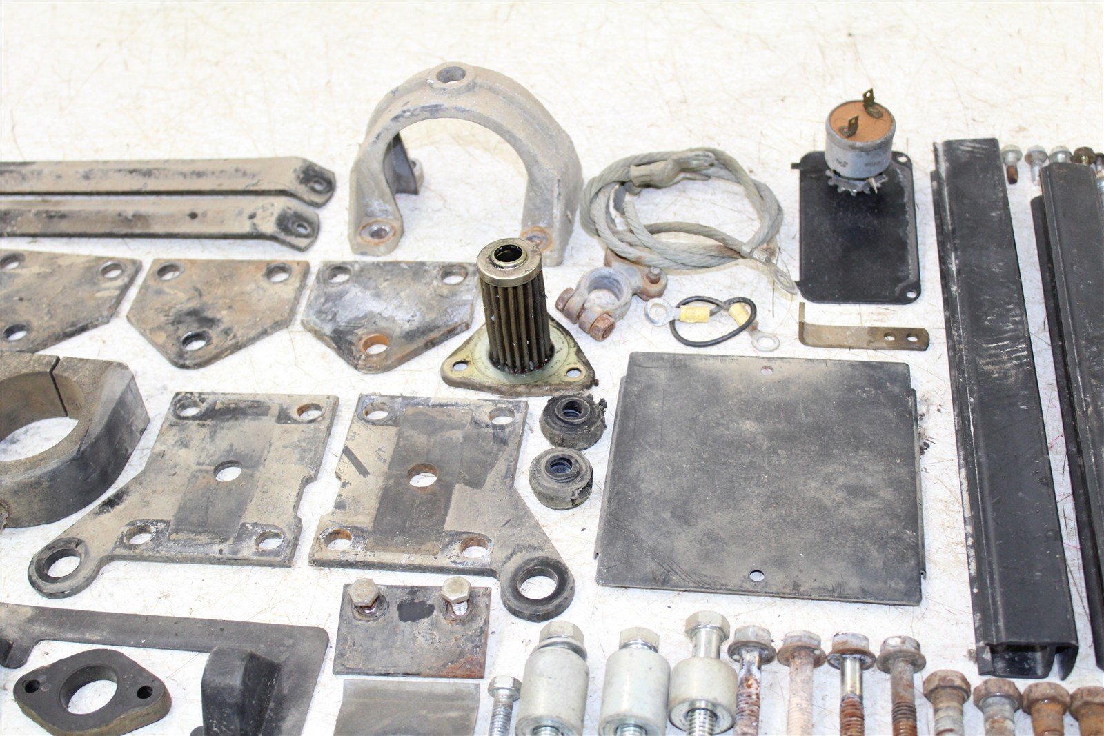 2003 EZGO TXT GAS Golf Cart Chassis Bolt Kit Hardware Bracket Wire Mount 10250