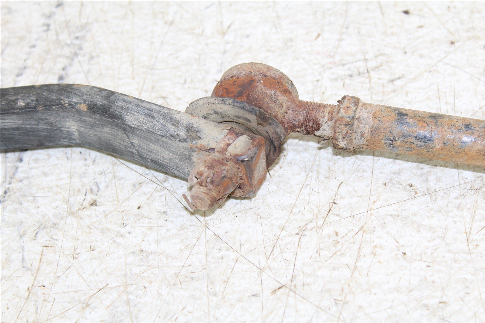 1994 EZGO Marathon GAS Golf Cart Steering Idler Assembly w/ Right Tie Rod 10251