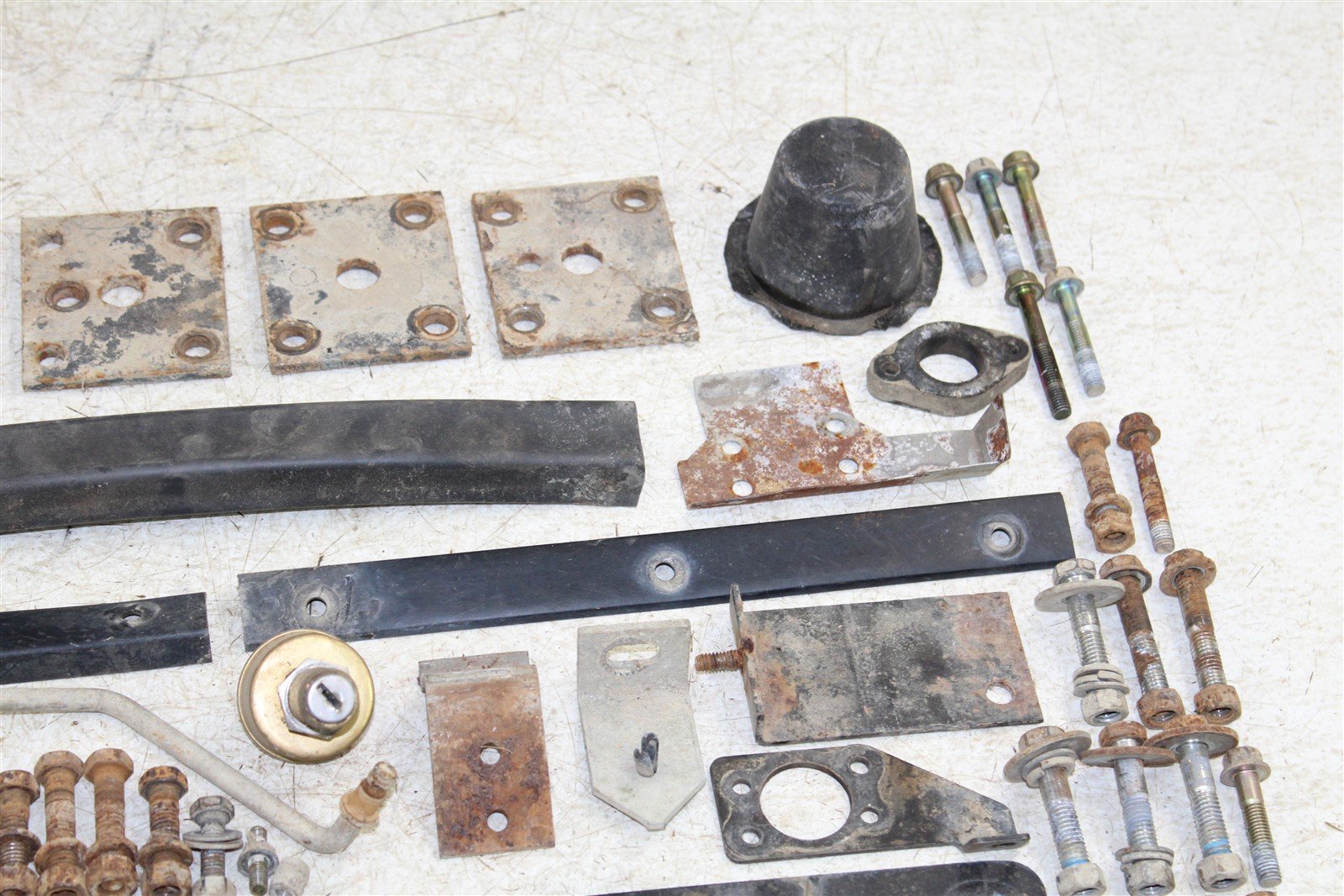 1994 EZGO Marathon GAS Golf Cart Chassis Bolt Hardware Bracket Mount Wire 10251