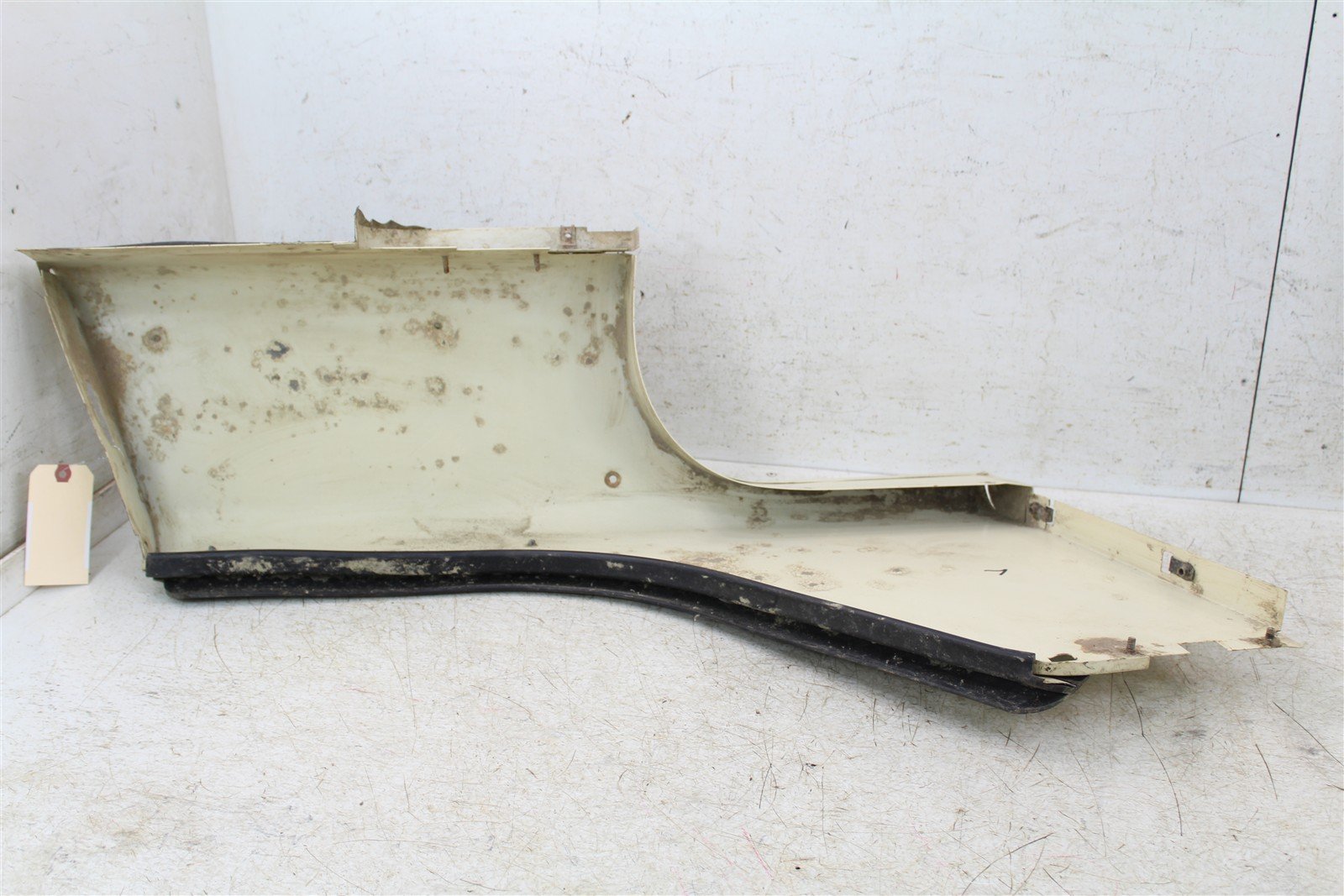 1994 EZGO Marathon GAS Golf Cart Rear Left Fender 10251