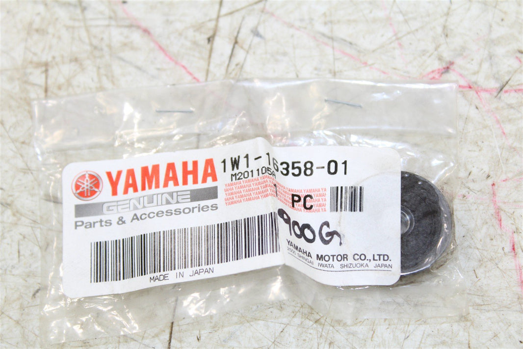 NOS Genuine Yamaha Push Plate Nut 1W1-16358-01 NEW 900G