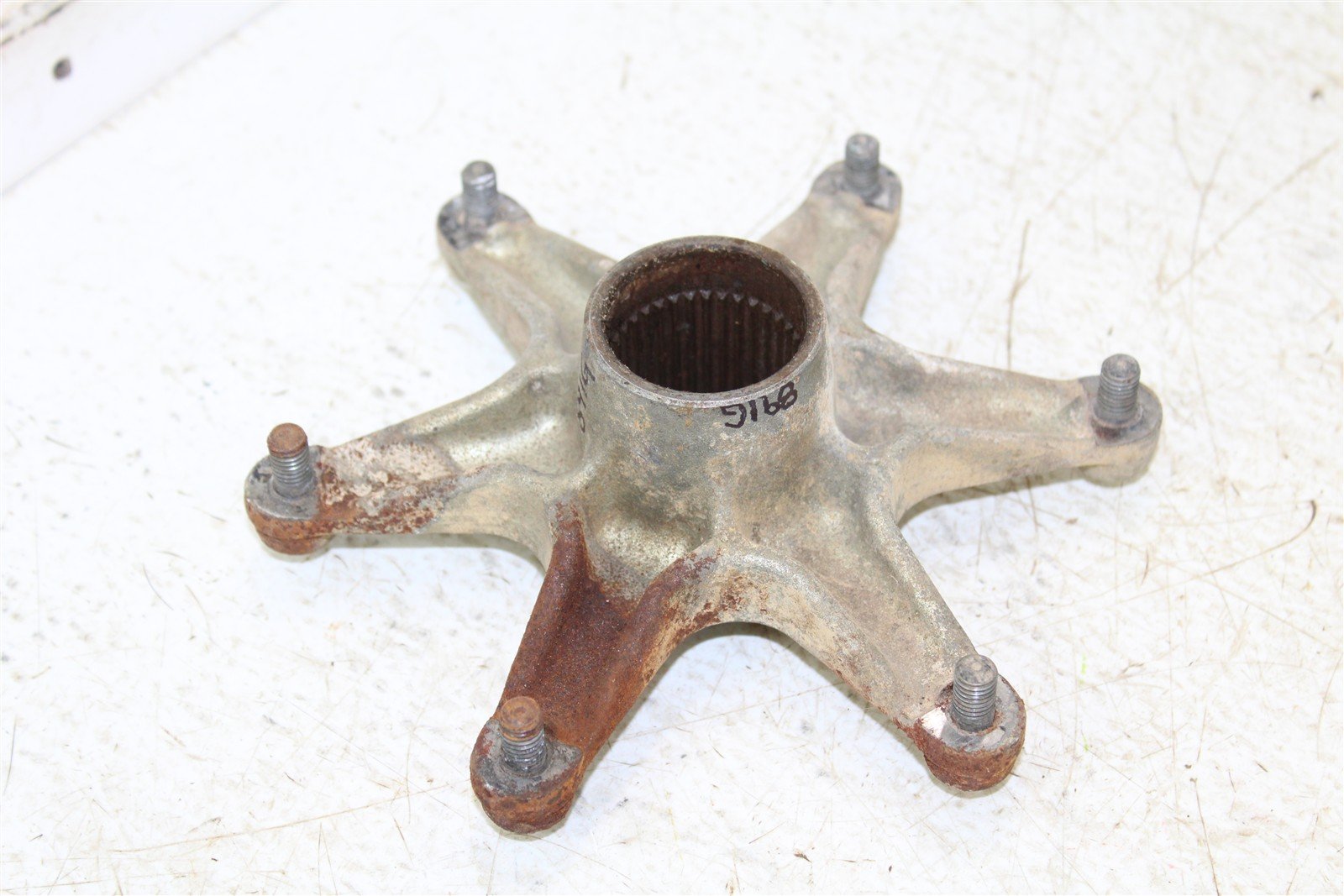 2001 Yamaha Warrior 350 Rear Sprocket Hub Mount 891G