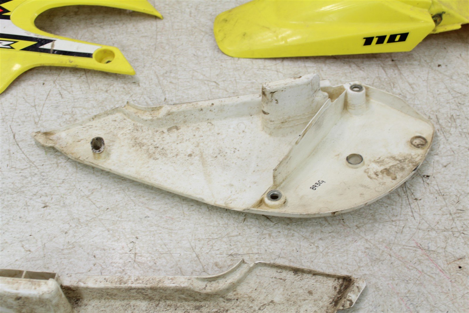 2004 Suzuki DRZ 110 Plastics Set Fenders Tank Shrouds Number Plate 893G