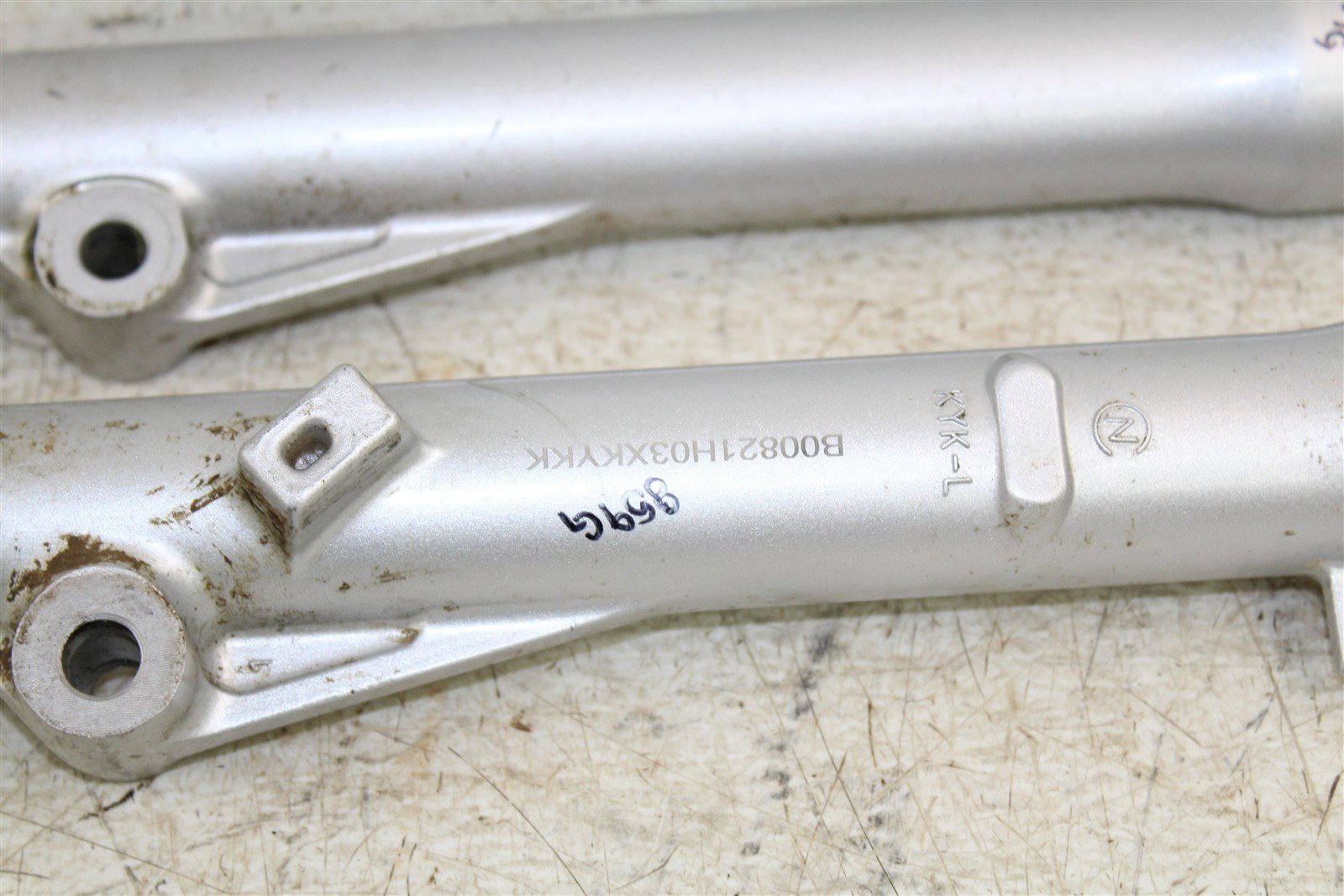 2022 Honda CRF 110F Fork Tubes Front Suspension 859G
