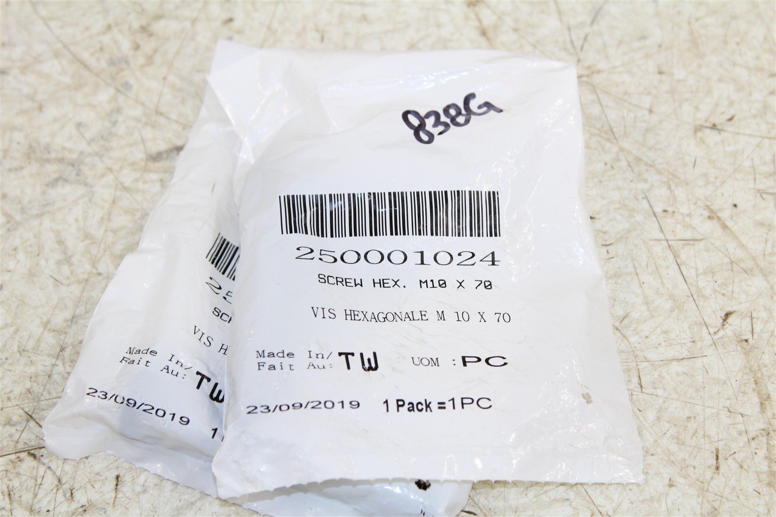 Ski Doo Snowmobile Hex Cap M10 x 70 ISO .8765 Bolt Screw 250000291 QTY:2 838G