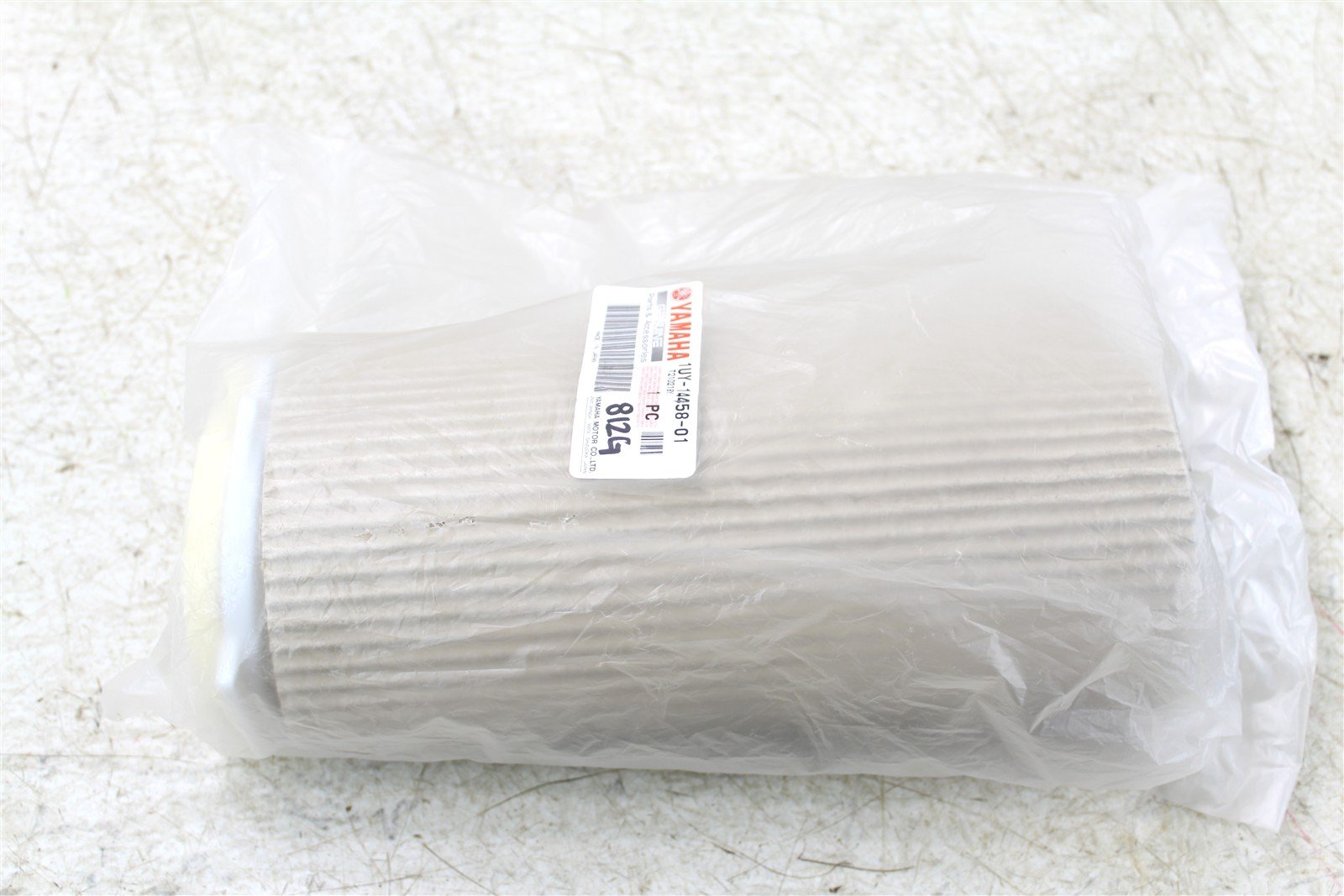 NOS Genuine Yamaha Air Filter Cage Guide Warrior Raptor 1UY-14458-01 NEW 812G