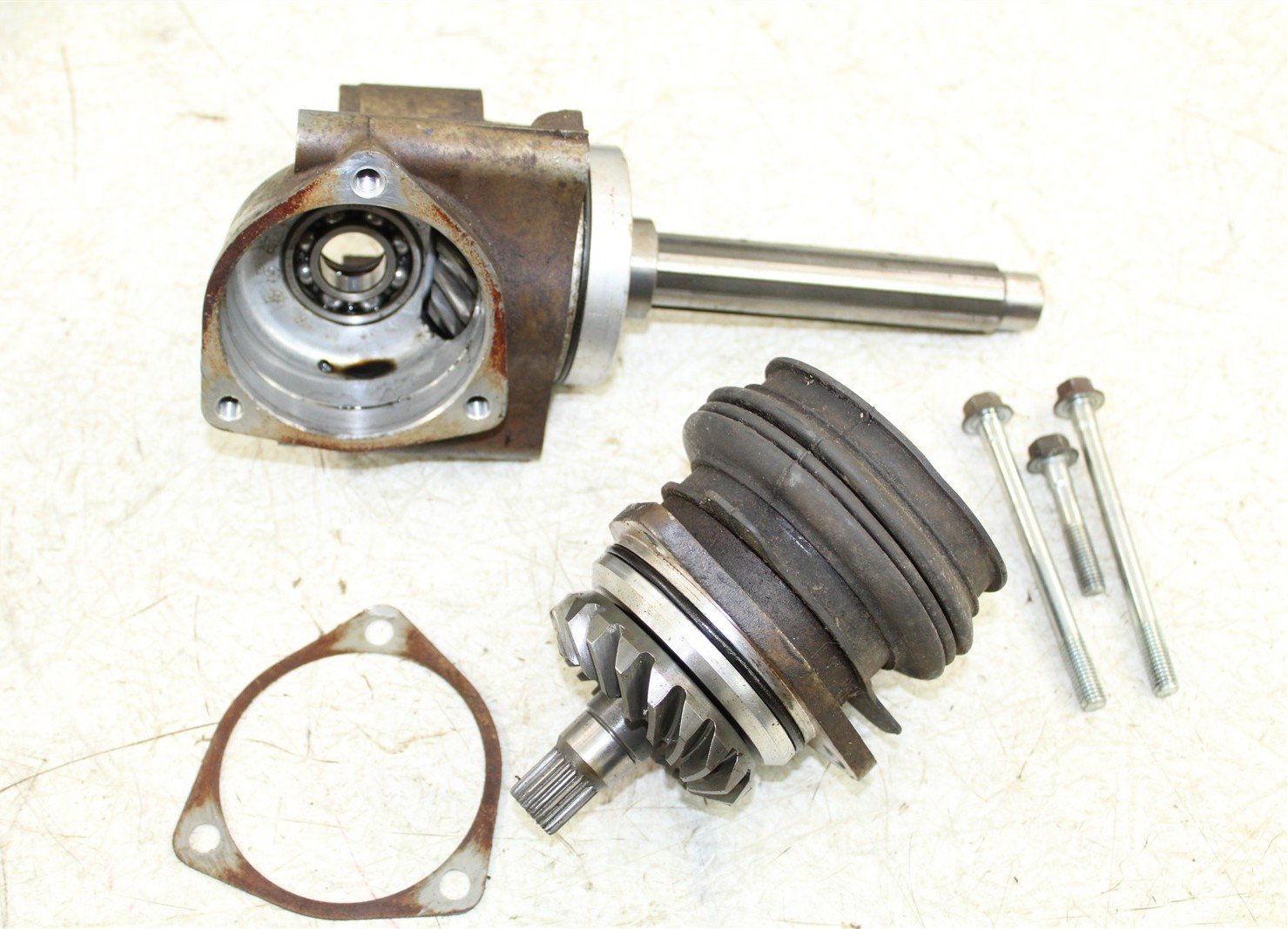 1988 Honda Fourtrax 300 4x4 Output Drive Shaft Bevel Gear 756G