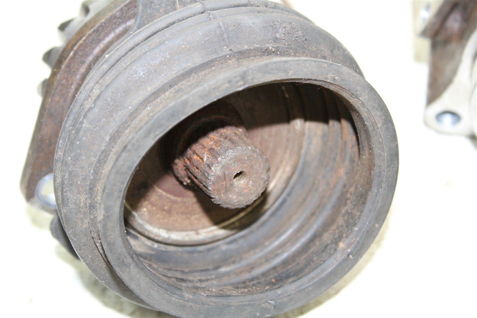 1988 Honda Fourtrax 300 4x4 Output Drive Shaft Bevel Gear 756G