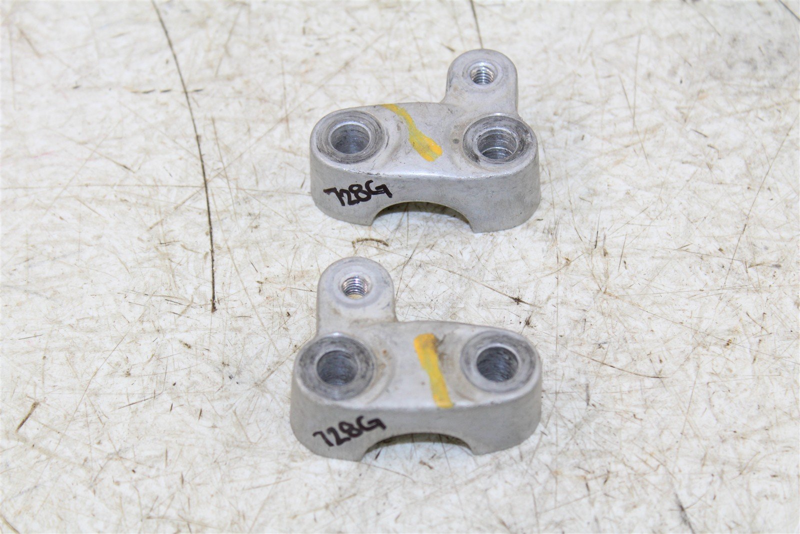 1994 Honda Fourtrax 300 4x4 Handlebar Clamps Mount Tops 728G