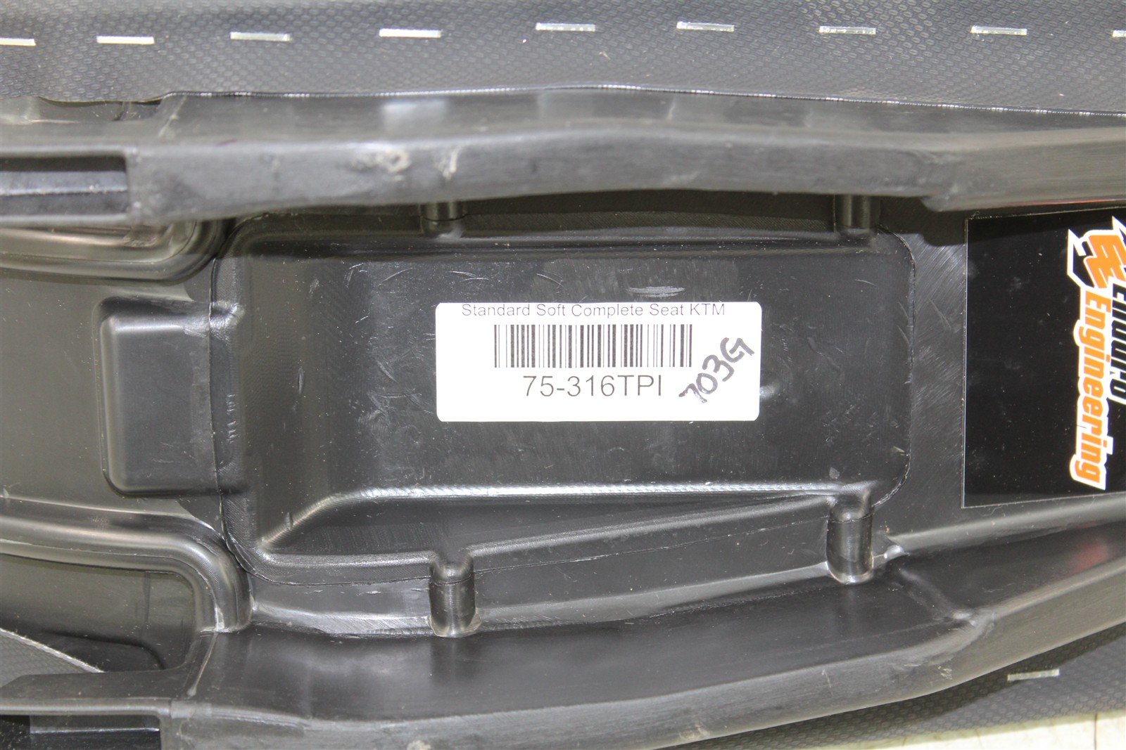 Enduro Engineering Standard Height Soft Seat 75-316TPI NEW 703G