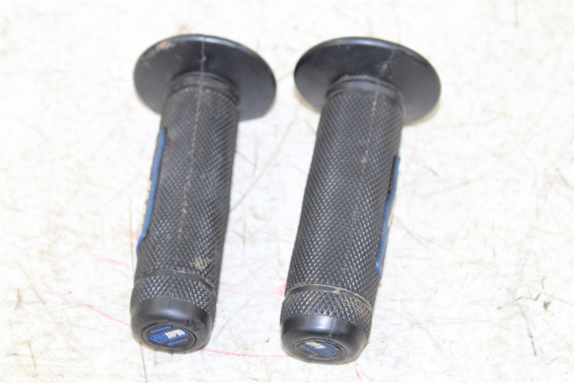 Universal ATV Handlebar Lock On Grips 681G