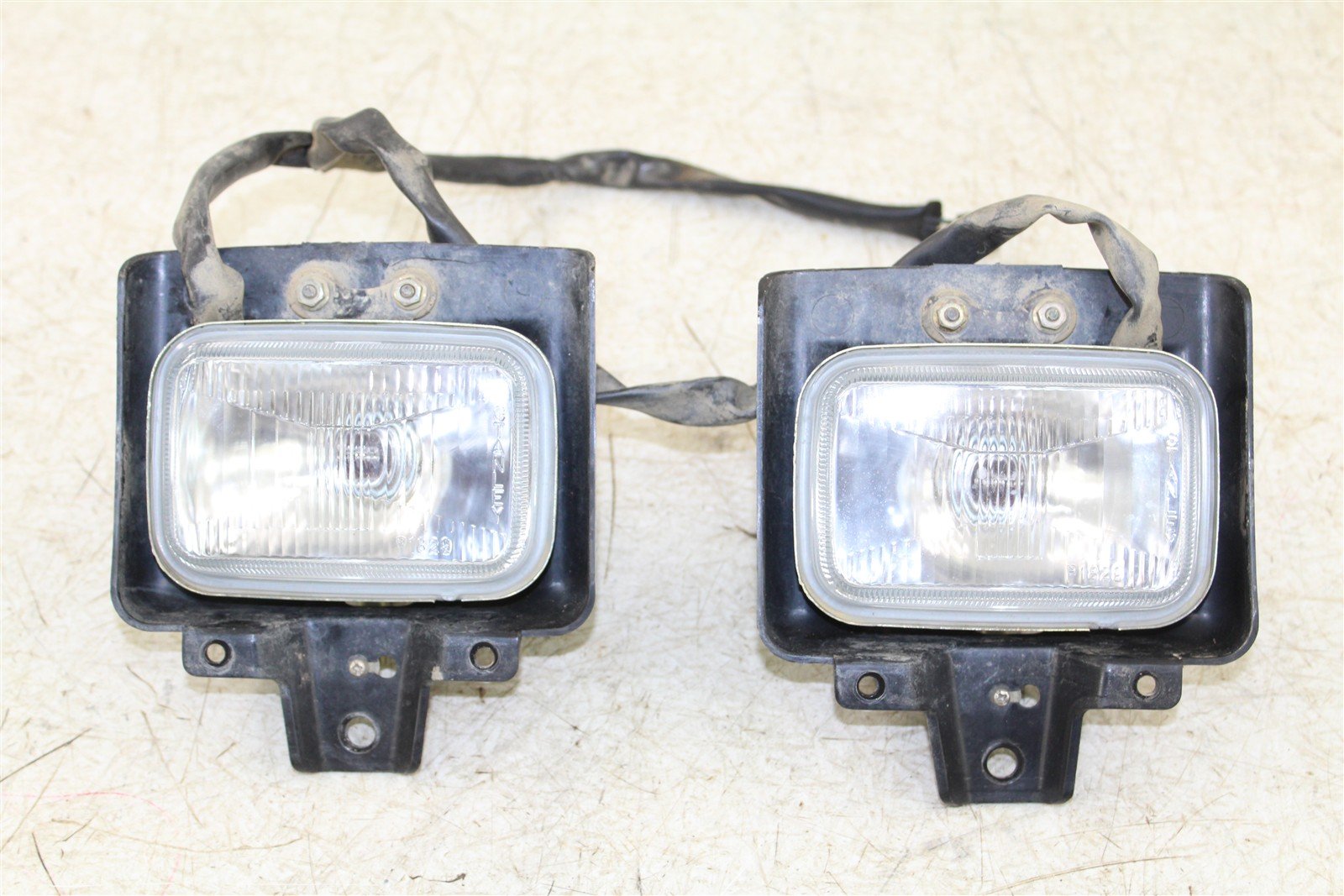 2002 Honda Recon 250 ES Headlights Head Lights w/ Harness 673G