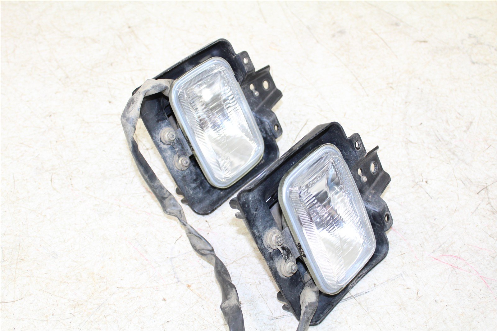 2002 Honda Recon 250 ES Headlights Head Lights w/ Harness 673G