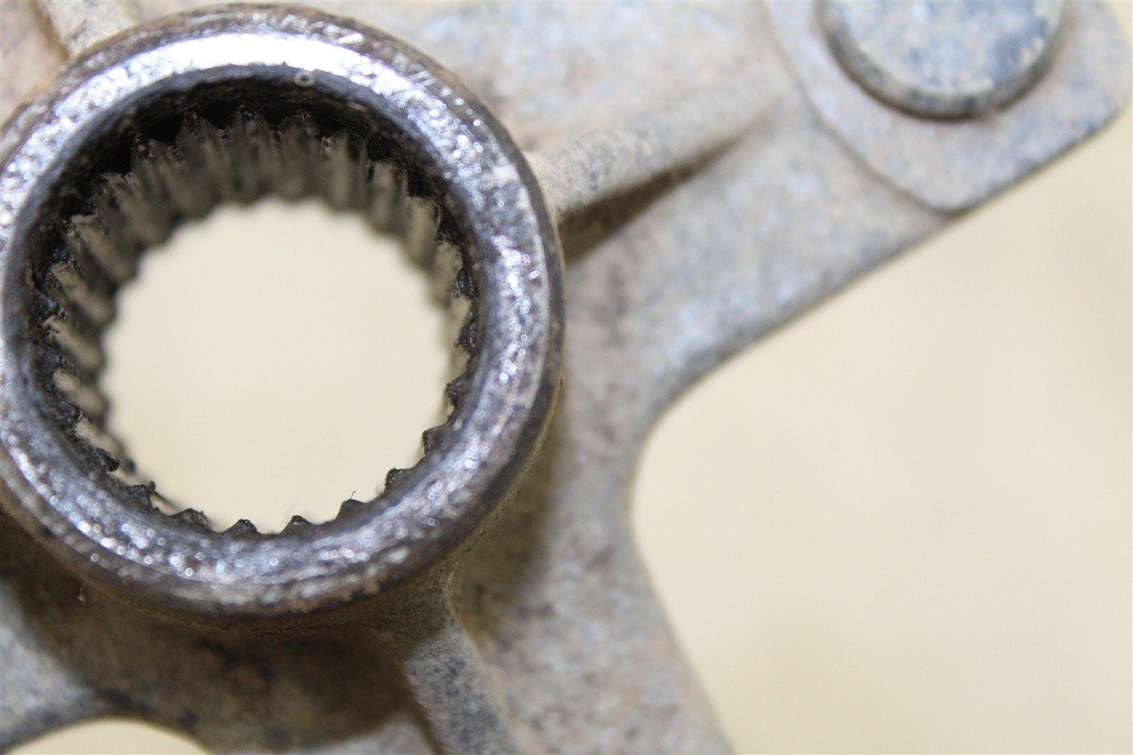 1990 Yamaha Blaster 200 Rear Hubs Wheel Mounts 657G