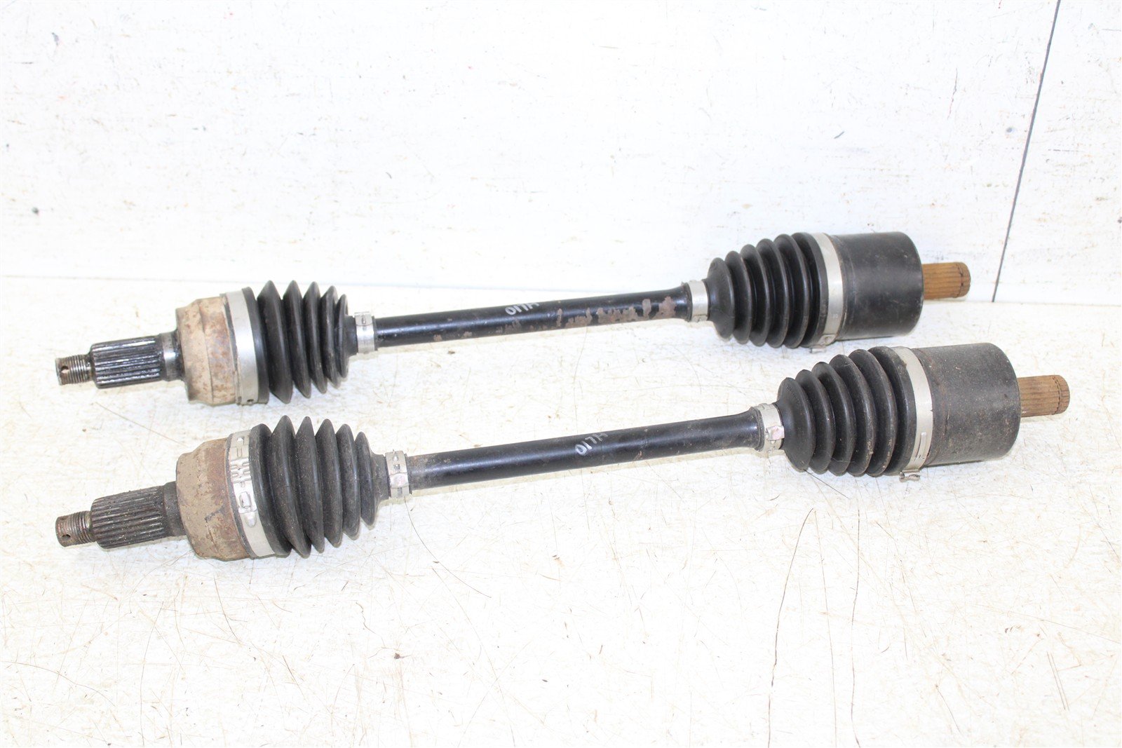 2015 Polaris Scrambler 1000 Front CV Axles Boots Straight 017H