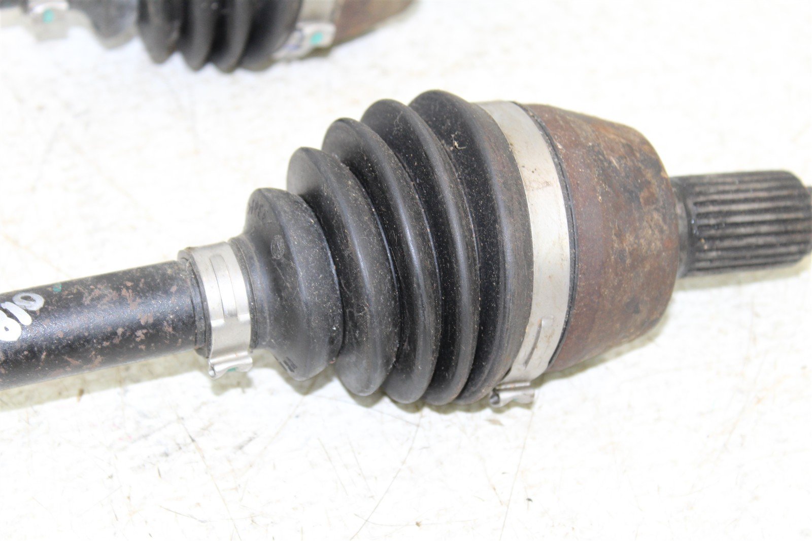 2015 Polaris Scrambler 1000 Rear CV Axles Boot Straight 018H