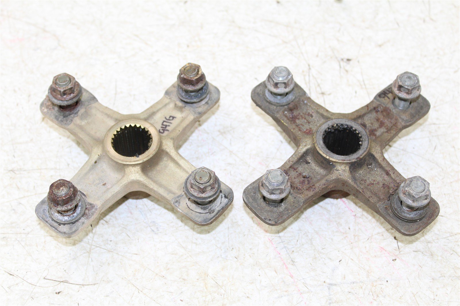 2000 Yamaha Blaster 200 Rear Hubs Wheel Mounts 947G