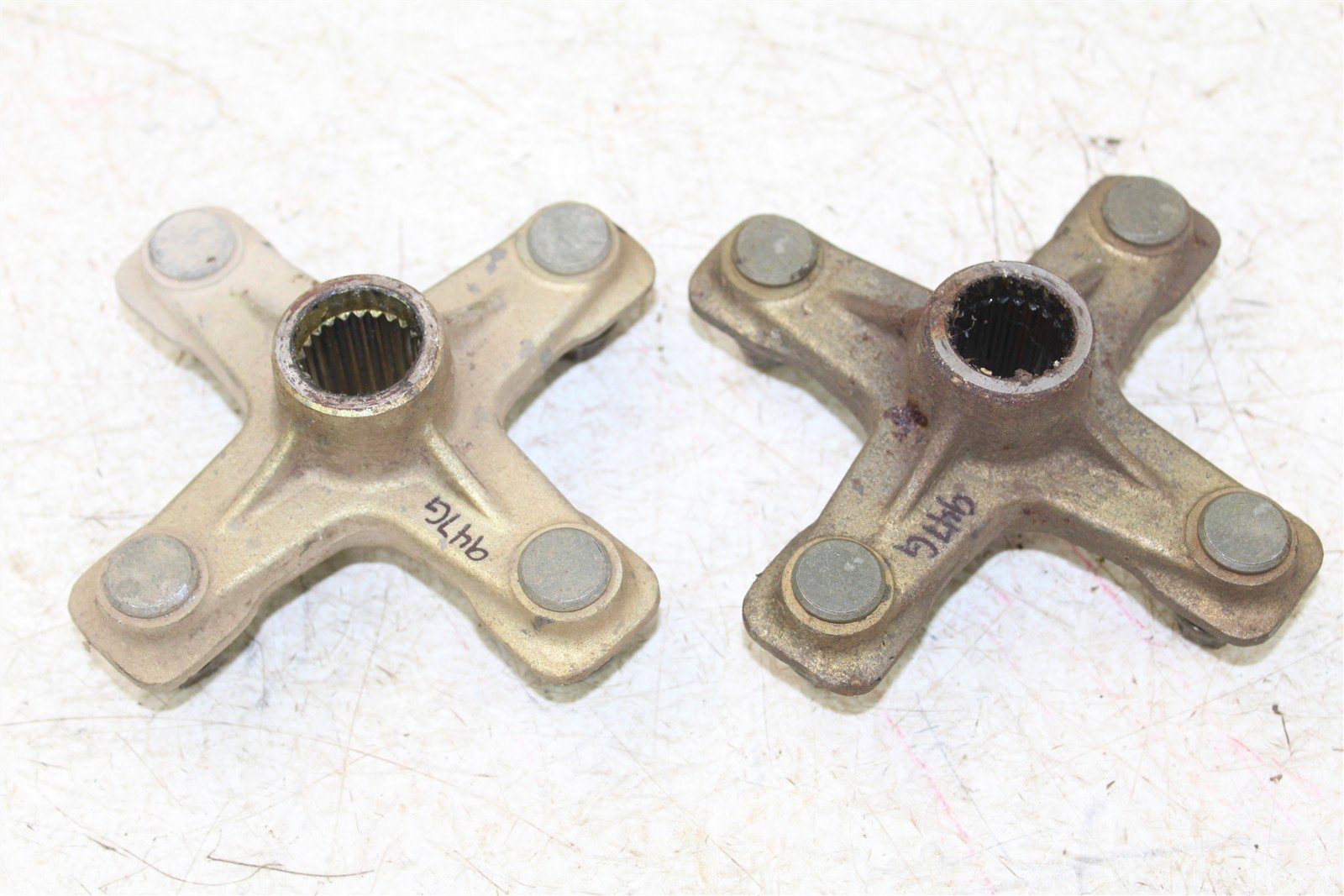 2000 Yamaha Blaster 200 Rear Hubs Wheel Mounts 947G