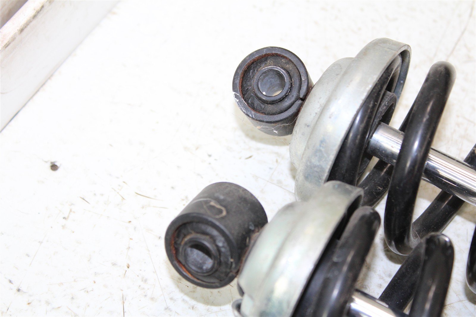 2010-2013 Can Am Spyder RT S Front Shocks Spring Absorber Left Right 934G