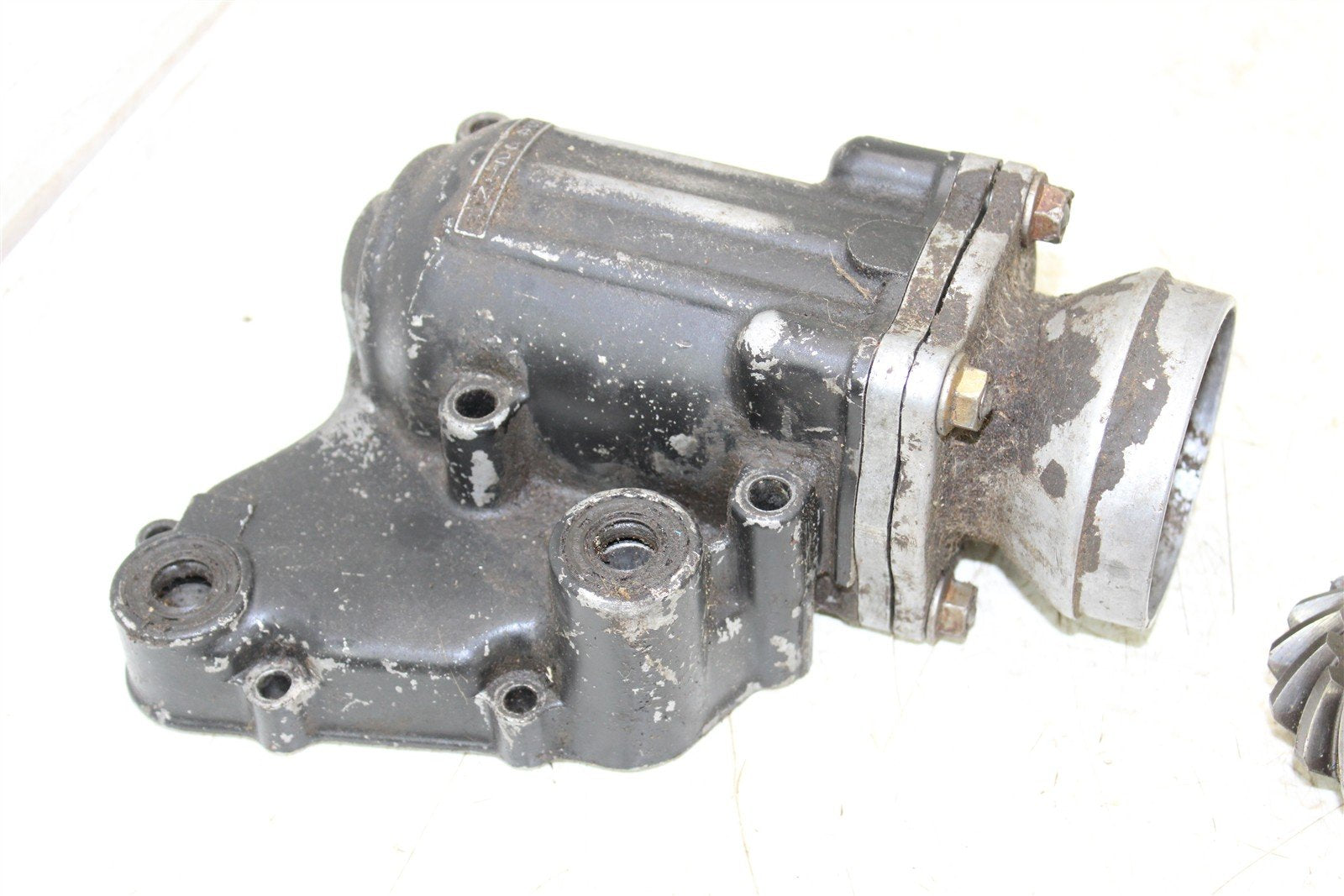 1990 Kawasaki Bayou 220 Rear Drive Shaft Output Bevel Gear 920G
